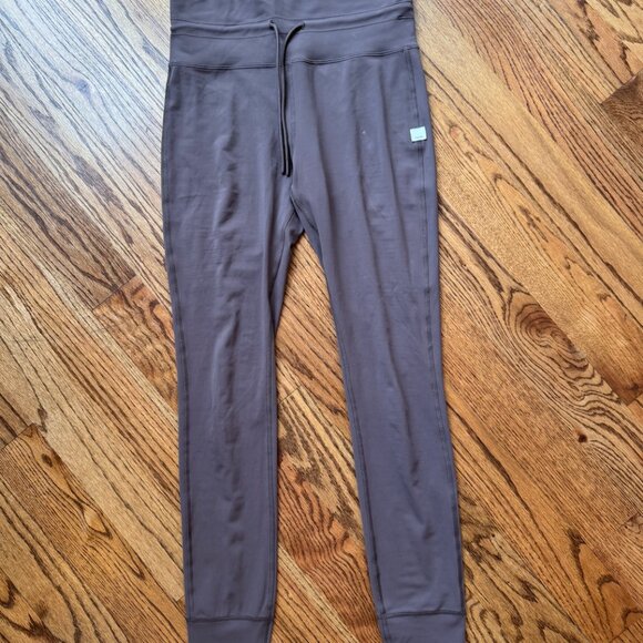 Vuori Daily Legging - Chocolate - Size M - Picture 4 of 6